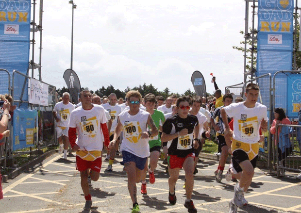 Runners at the start of Go Dad Run 2013
